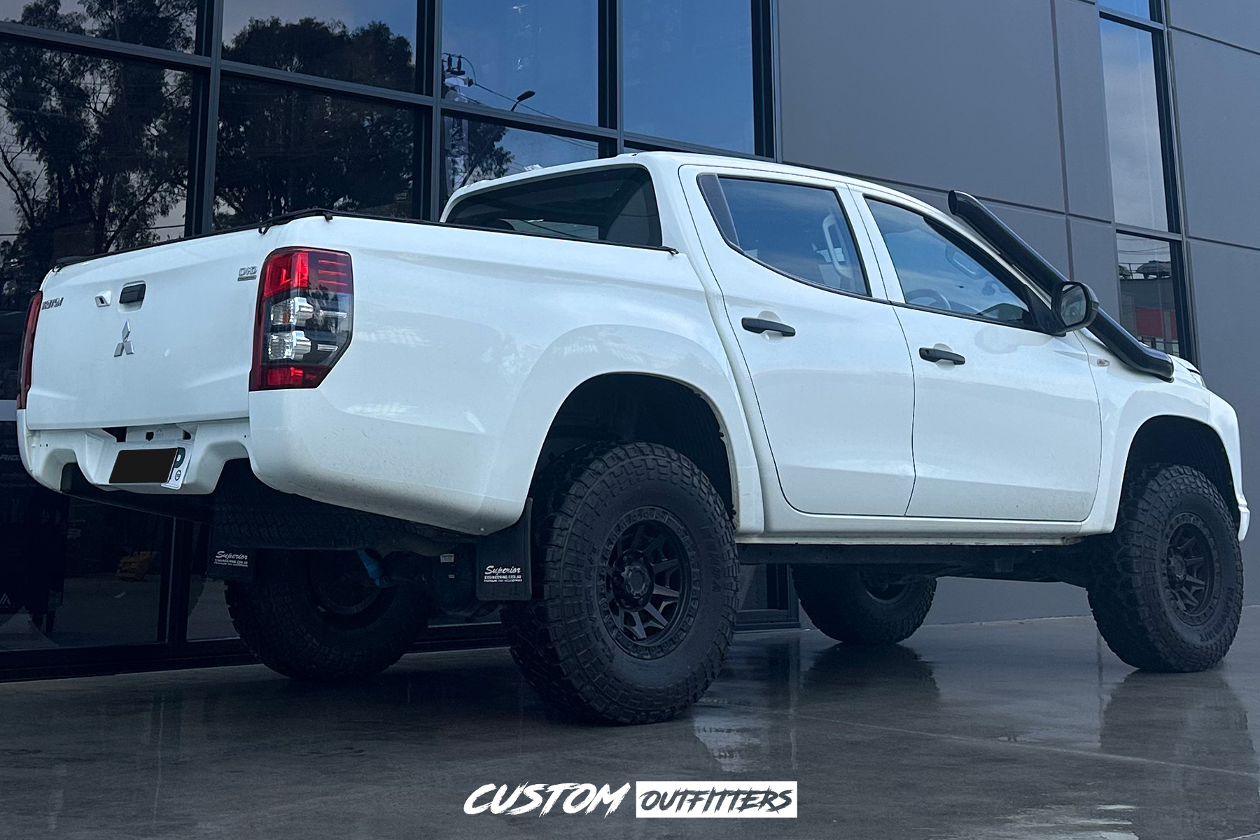 Mitsubishi Triton MR Build